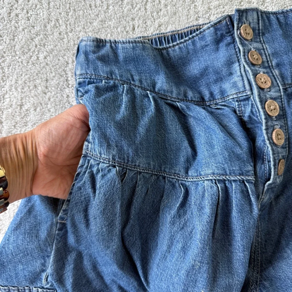 We The Free Fleur Denim Shorts Womens S Blue Ruffle Tiered Button